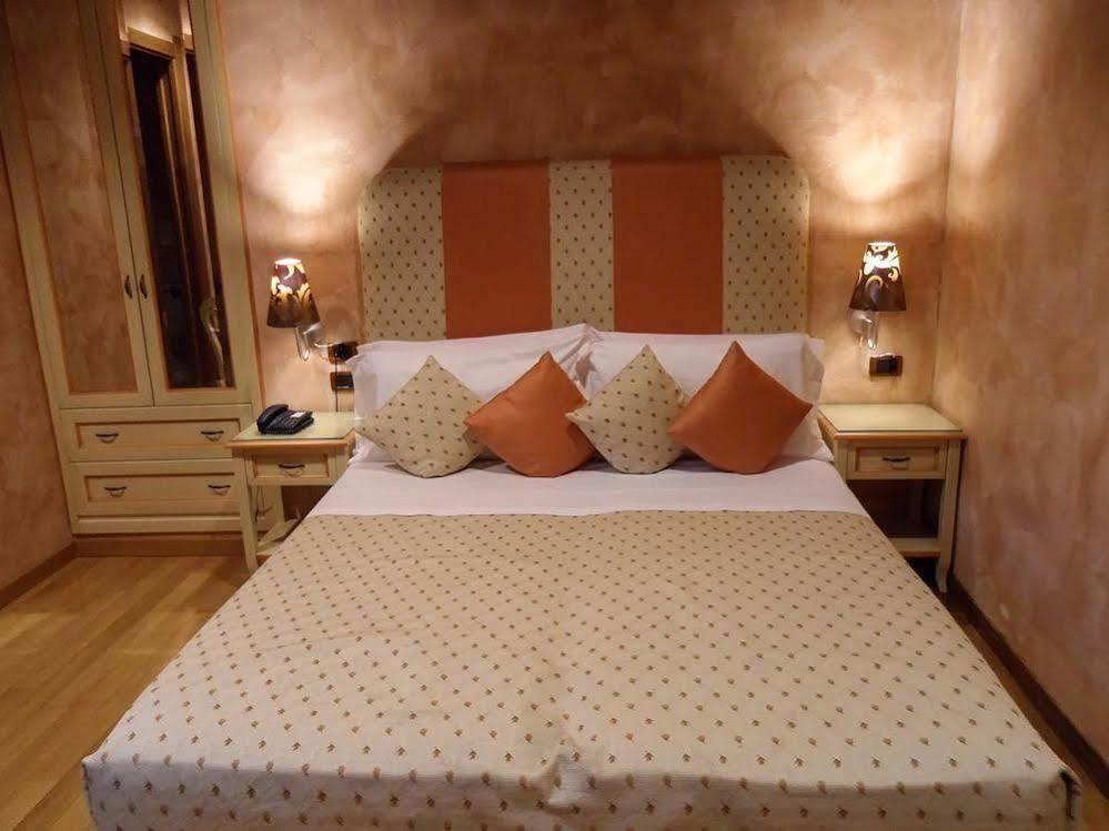 Condotti Rooms Rome Buitenkant foto