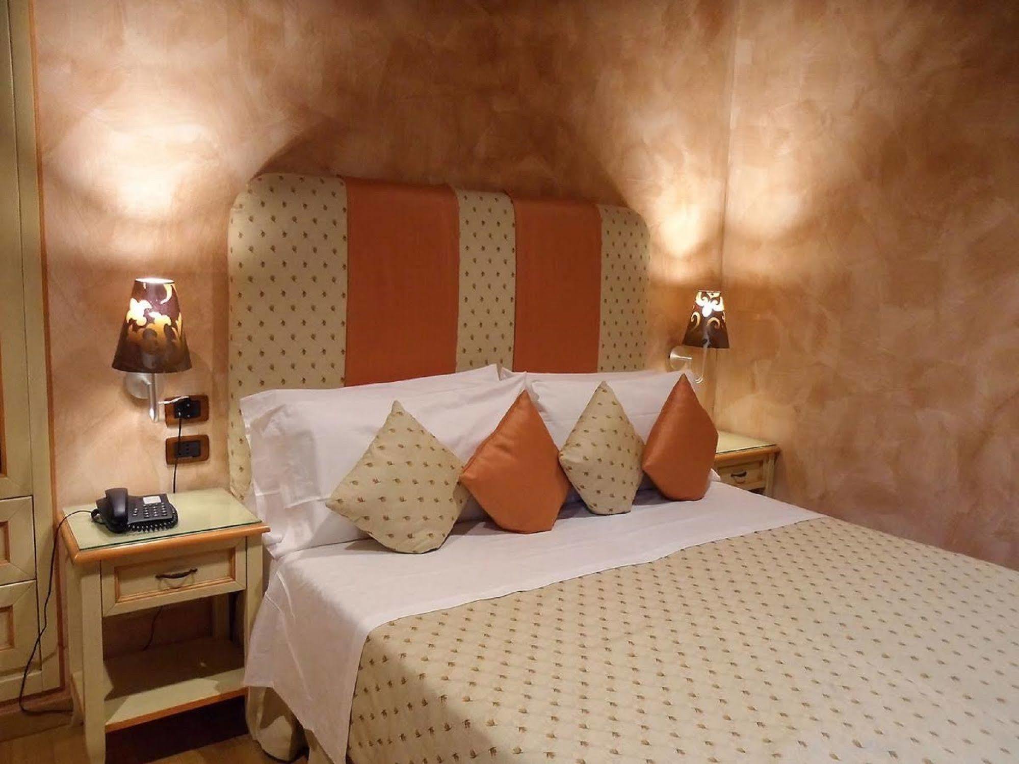 Condotti Rooms Rome Buitenkant foto